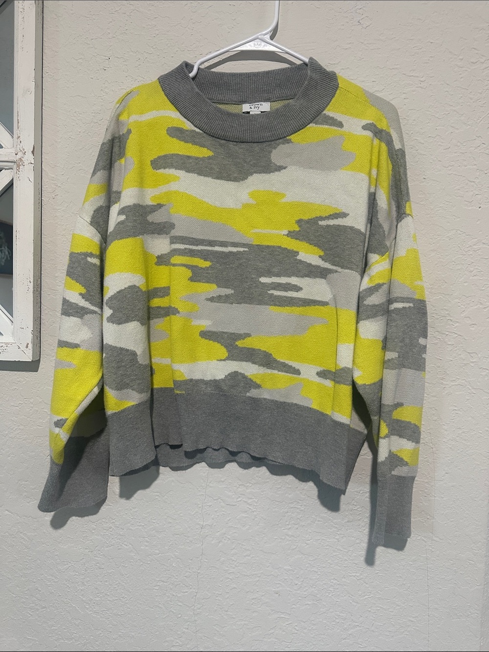crown & ivy Gray, Yellow & Cream Camo Crewneck Sweater